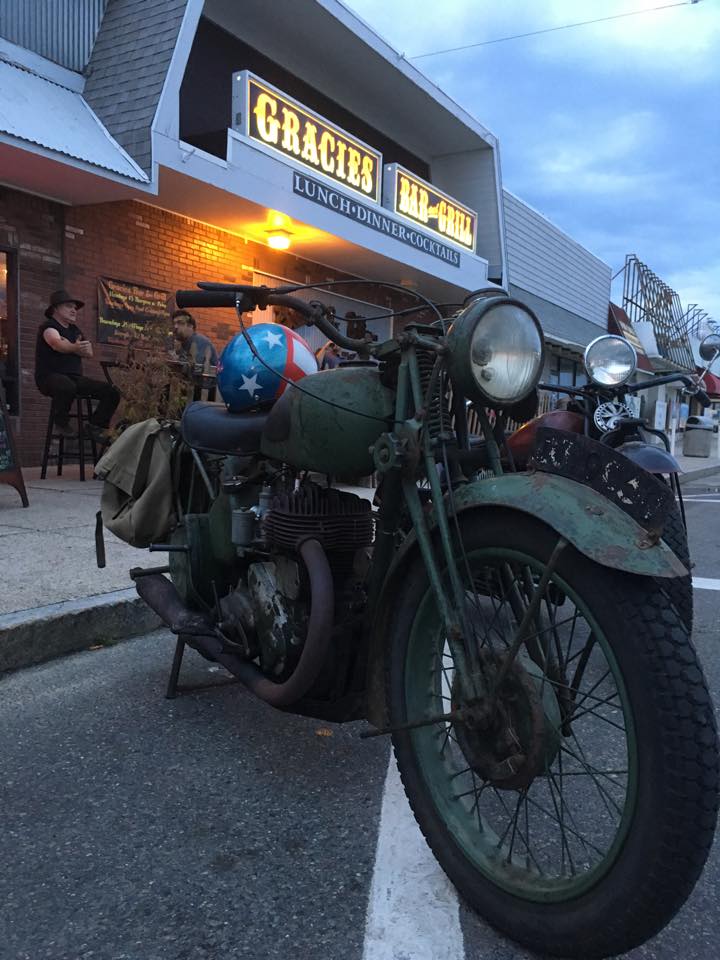 Contact Us Gracie's Bar & Grill